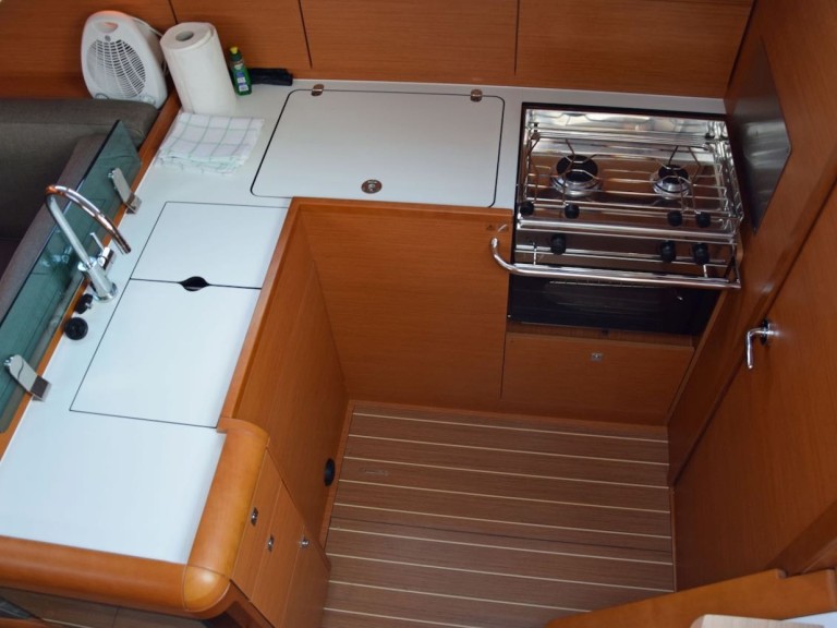 Vermietung Segelboot Jeanneau mit Führerschein