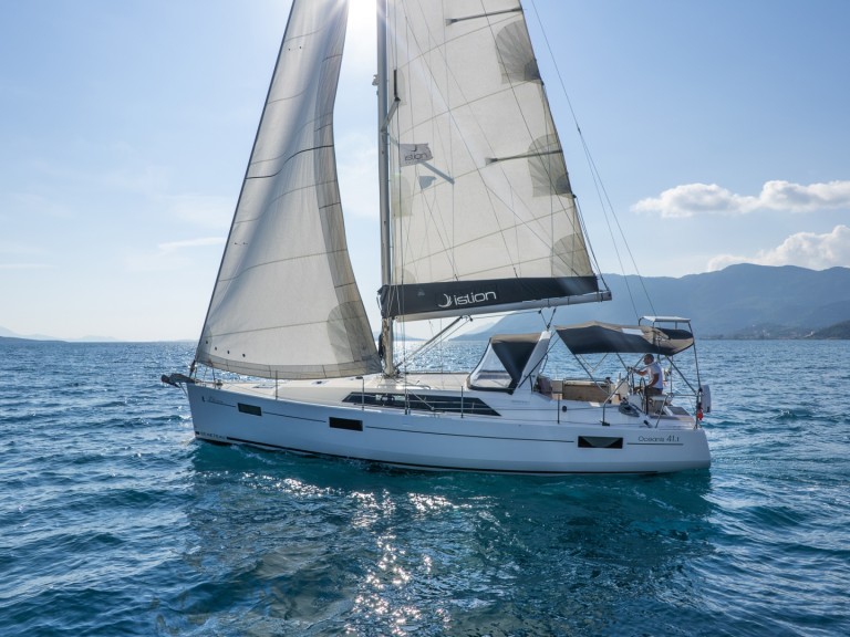 YachtCharter in Lefkas Marina - Bénéteau Oceanis 41.1 auf SamBoat