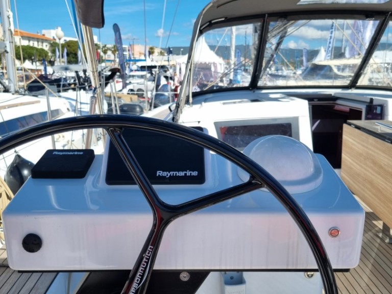 Boot mieten Marseille günstig Dufour 470