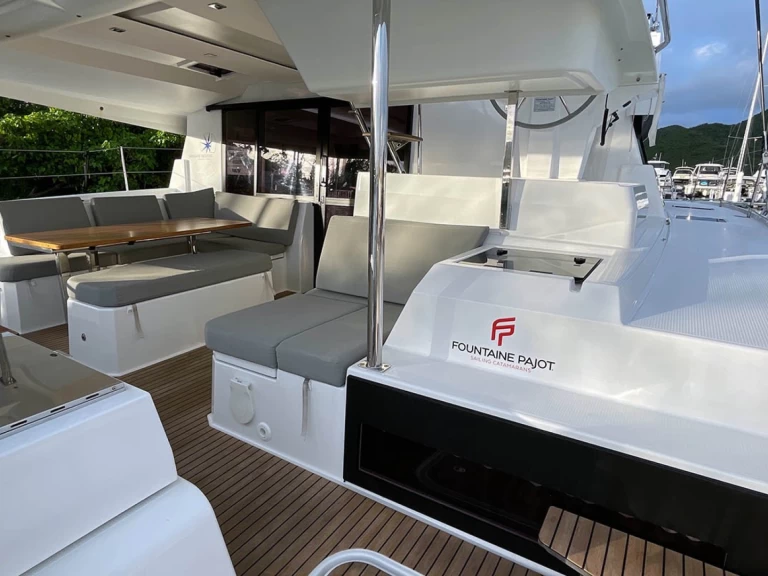 Katamaran mieten in Road Town - Fountaine Pajot Astrea 42