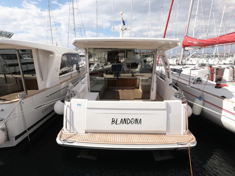 Bootsverleih Greenline Yachts Greenline 39 Biograd na Moru Samboat