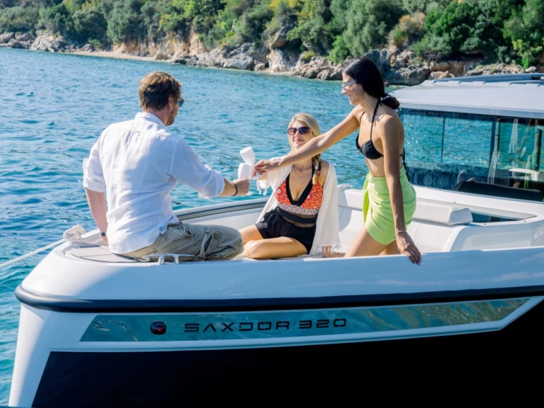 YachtCharter in Gouviá - Saxdor Saxdor 320 GTC auf SamBoat