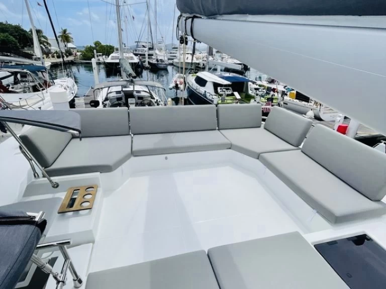 Ein Fountaine Pajot Elba 45 mieten in Road Town