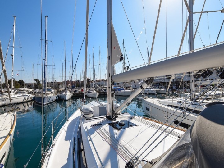 Bavaria Bavaria C38 mieten Zadar