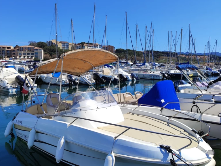 Motorboot mieten in Six-Fours-les-Plages - Bénéteau Flyer 5.5 SUNdeck