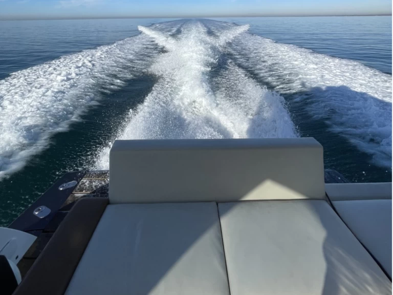 Motorboot mieten in Nettuno zum besten Preis