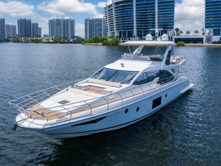 Vermietung Yacht Azimut mit Führerschein