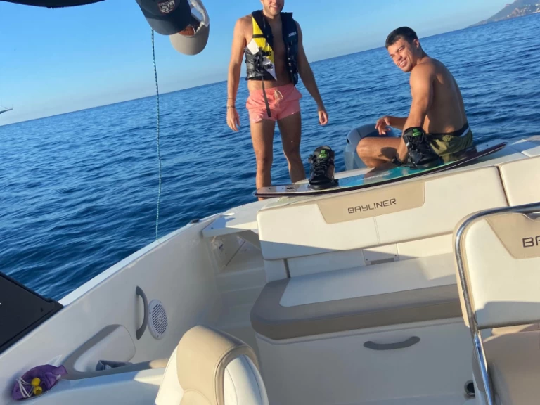 Vermietung Motorboot Bayliner mit Führerschein