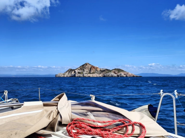 Ein Bénéteau Oceanis 40 mieten in Punta Ala