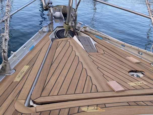 Ein Jeanneau Sun Odyssey 45.1 mieten in La Seyne-sur-Mer