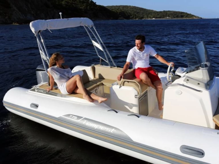 Boot mieten Mahón günstig Tempest 770