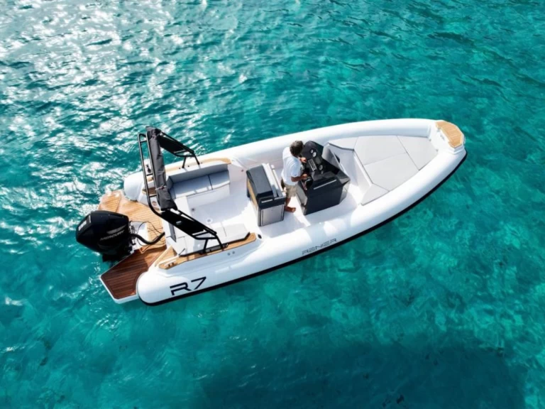 Schlauchboot mieten in Le Lavandou - Renier Renier R7 Tourer