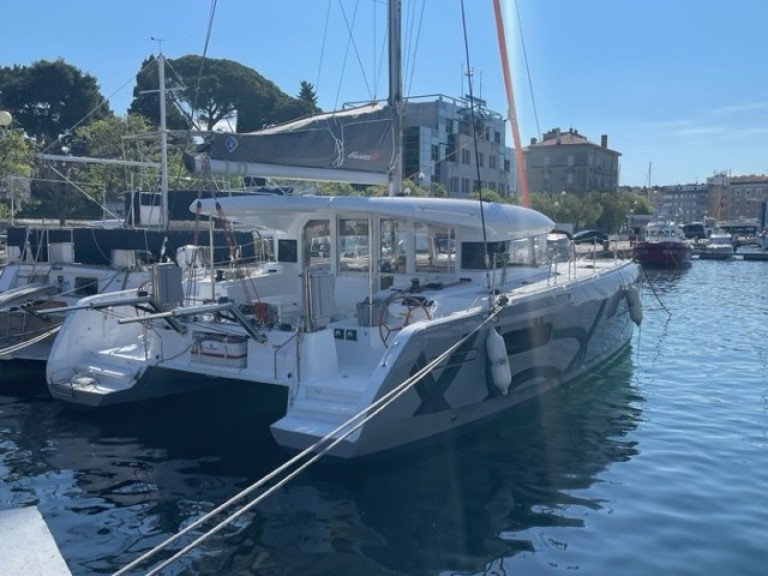 Katamaran mit oder ohne Skipper Excess mieten in Zadar