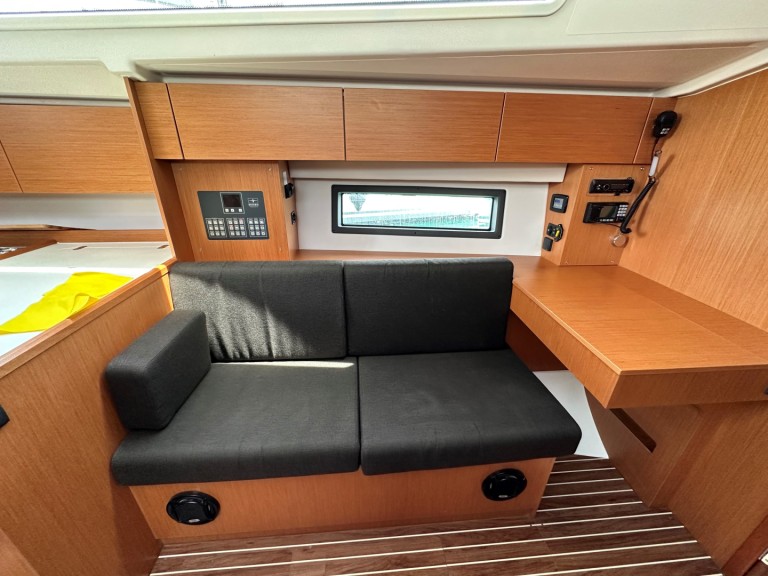 Segelboot mit oder ohne Skipper Bavaria mieten in Álimos