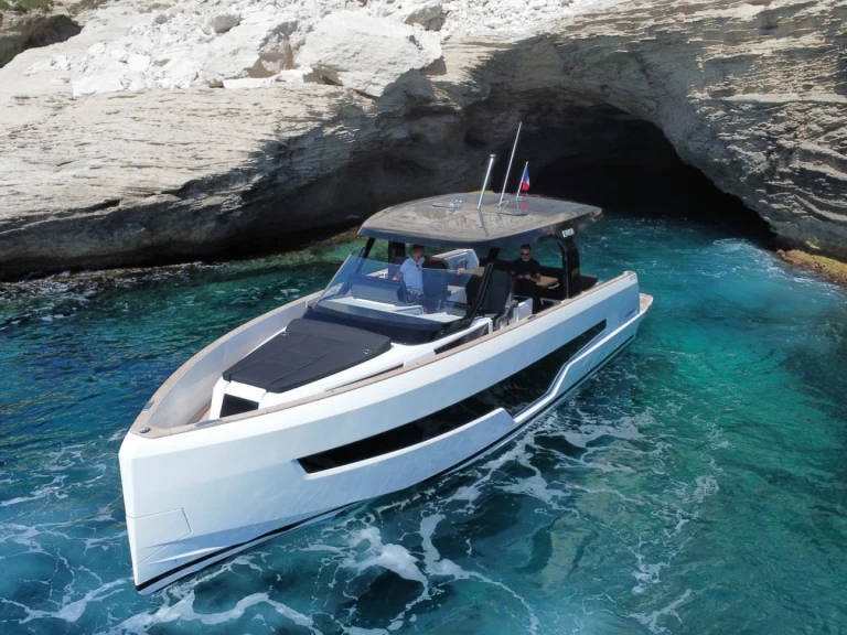 Motorboot mit oder ohne Skipper Fjord mieten in Bonifacio