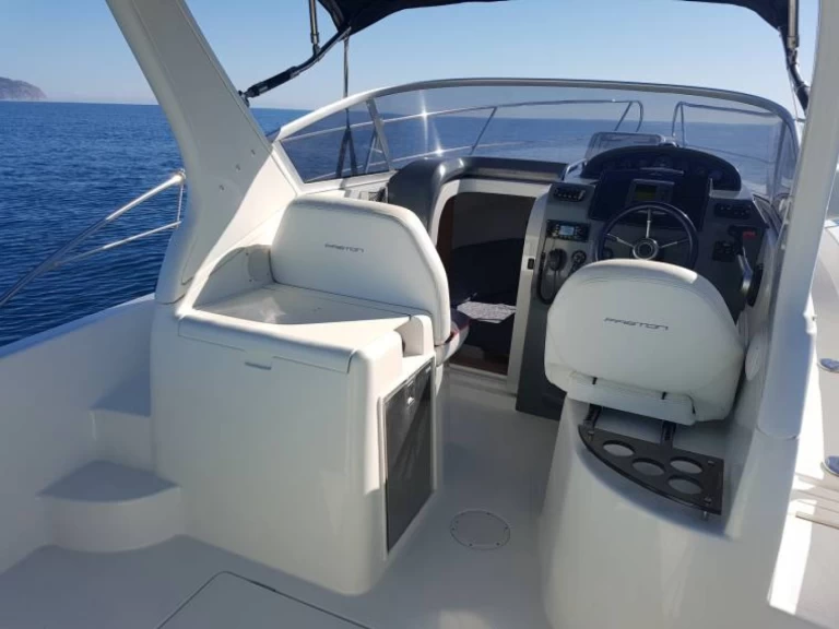 Motorboot mieten in Mahón zum besten Preis