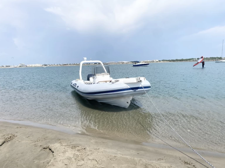 Bootsverleih Capelli Tempest 750 Port-Camargue Samboat