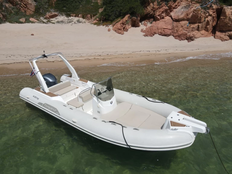 Schlauchboot mieten in Bonifacio zum besten Preis