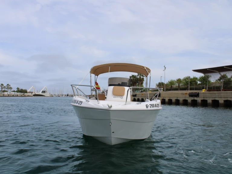 Vermietung Motorboot Astilux mit Führerschein