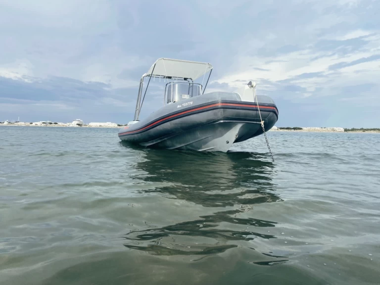 Schlauchboot mieten in Port-Camargue zum besten Preis