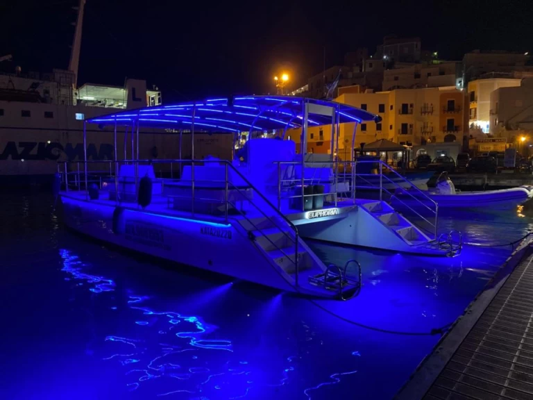 Boot mieten Terracina günstig Cat Marine 39