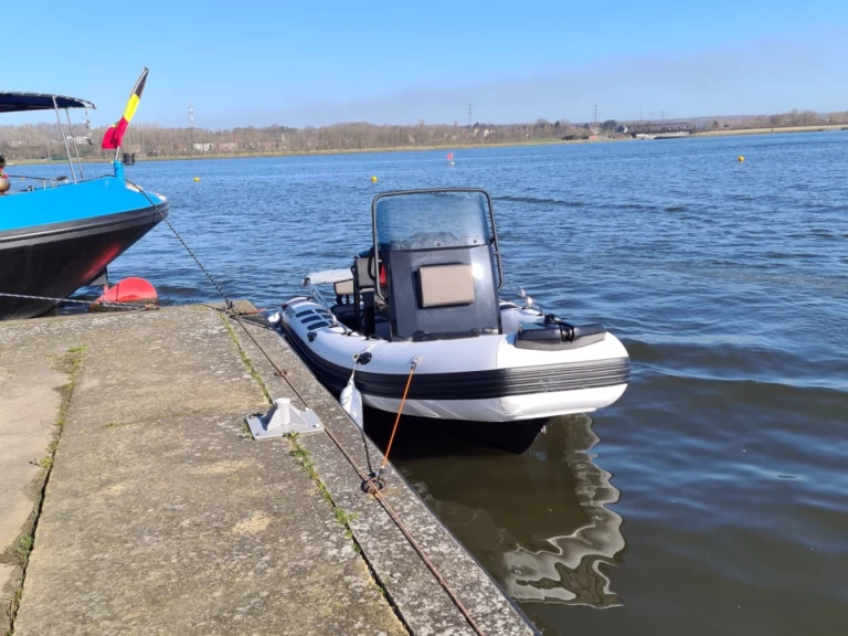 YachtCharter in Anneville-Ambourville - Brig Navigator 570 auf SamBoat