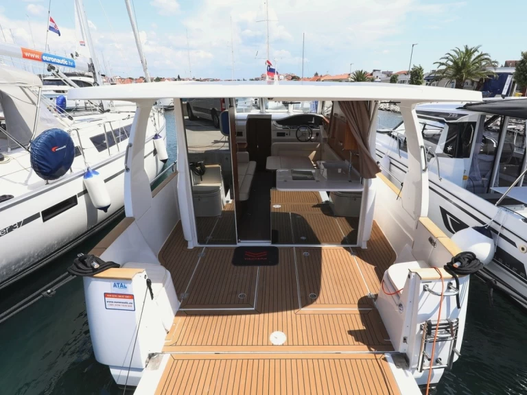 Boot mieten Biograd na Moru günstig Greenline 33