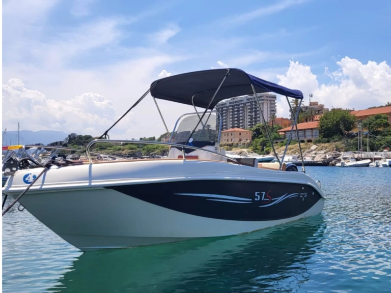 Ein Trimarchi 57 S mieten in Palermo