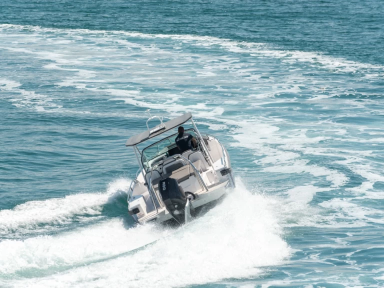 Vermietung Motorboot Axopar mit Führerschein