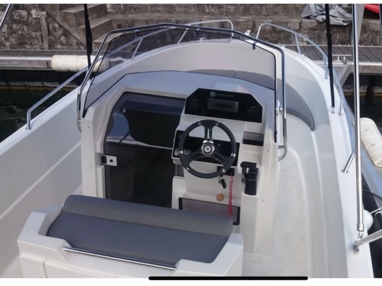Motorboot mit oder ohne Skipper Pacific Craft mieten in Antibes