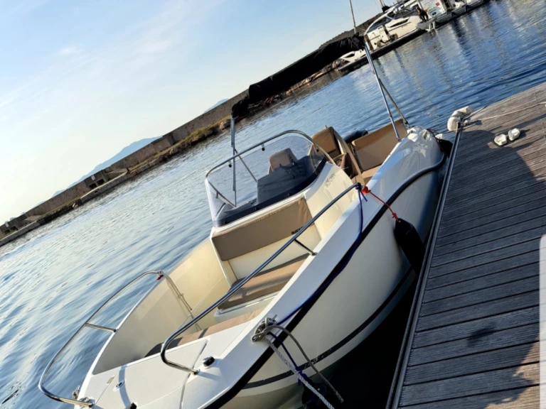 Quicksilver Activ 605 Open mieten Marseille