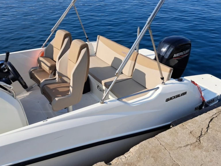 YachtCharter in Marseille - Quicksilver Activ 605 Open auf SamBoat
