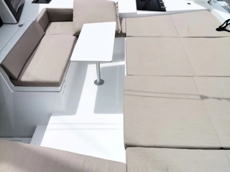 Katamaran mit oder ohne Skipper Bali mieten in Šibenik