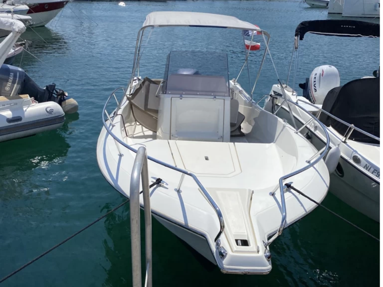 Vermietung Motorboot White Shark mit Führerschein