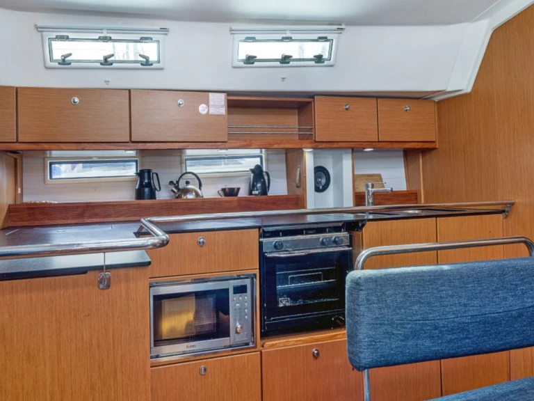 YachtCharter in Breege - Bavaria Cruiser 45 auf SamBoat