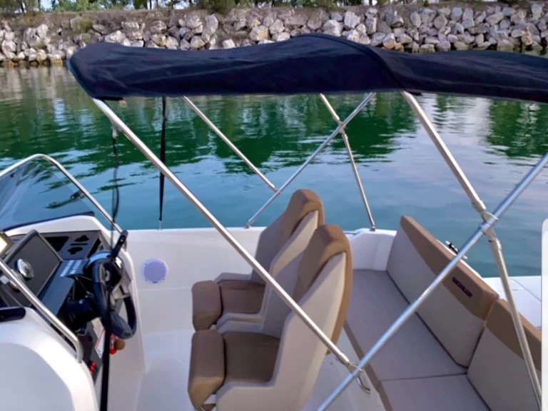 Motorboot mieten in Marseille zum besten Preis