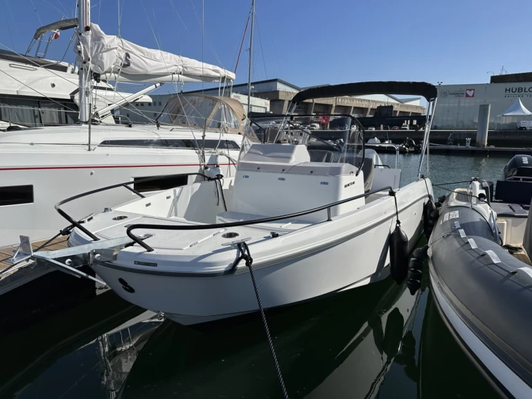 Motorboot mieten in Lorient zum besten Preis