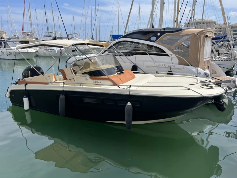 Motorboot mieten in Fréjus - Invictus  CX 240