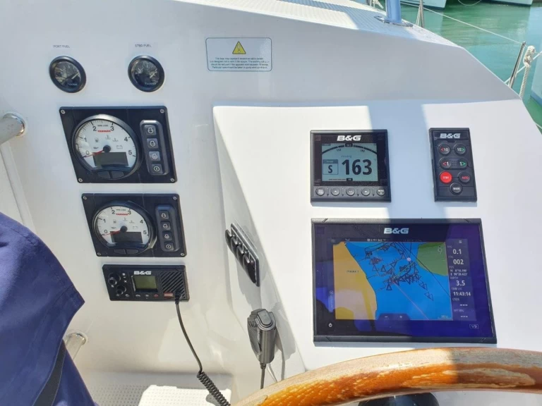 Vermietung Katamaran Island Spirit Yachts mit Führerschein