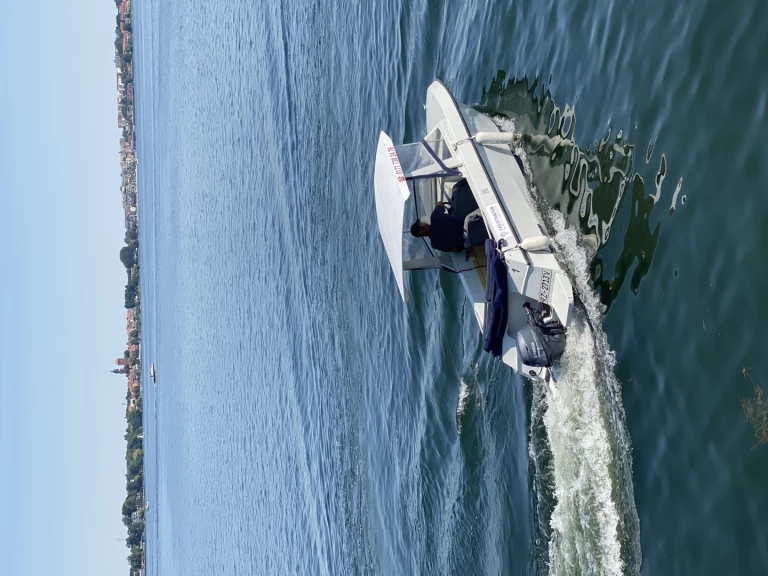 Tagescharter Lotus mieten Waren (Müritz)