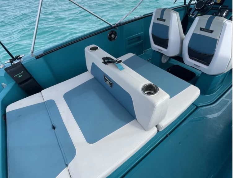 Vermietung Motorboot Axopar mit Führerschein