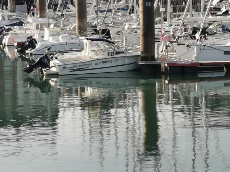 Motorboot mit oder ohne Skipper Hydrasport mieten in Toulon