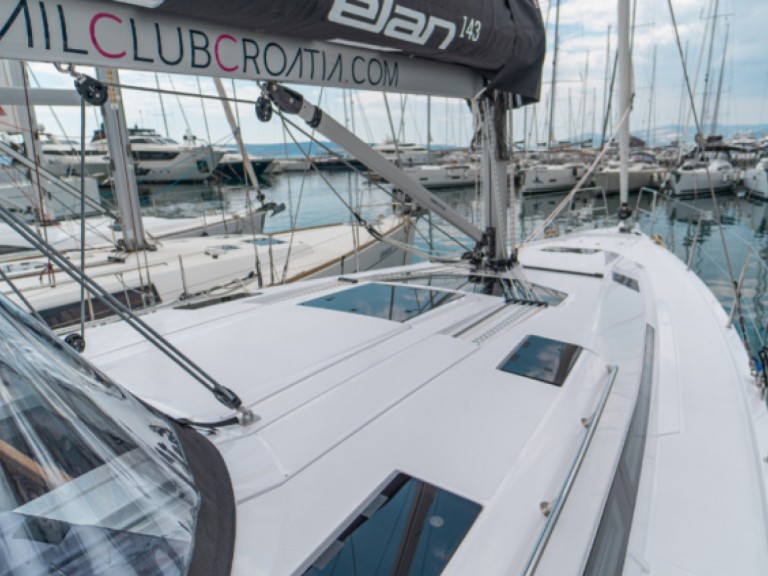 Elan Impression 45 mieten Kaštela