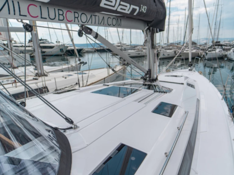 Elan Impression 45 mieten Kaštela