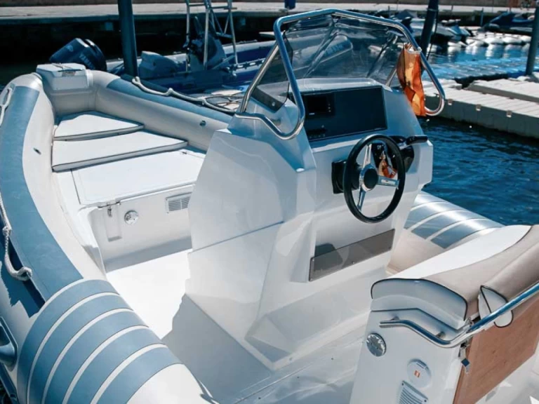 Lomac Lomac 660 IN mieten Roses