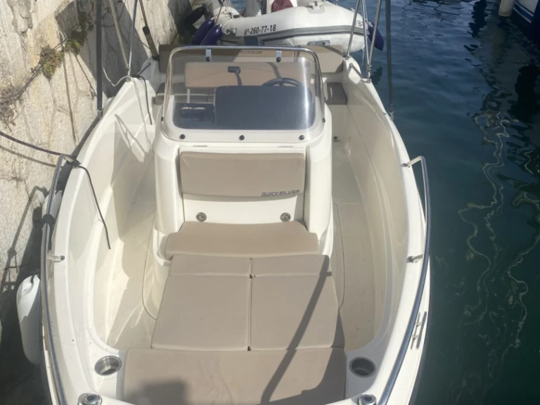 Motorboot mit oder ohne Skipper Quicksilver mieten in Palma de Mallorca