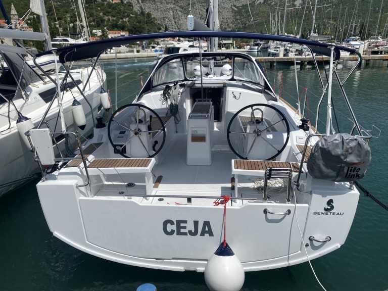 YachtCharter in Dubrovnik - Bénéteau Oceanis 38.1 auf SamBoat