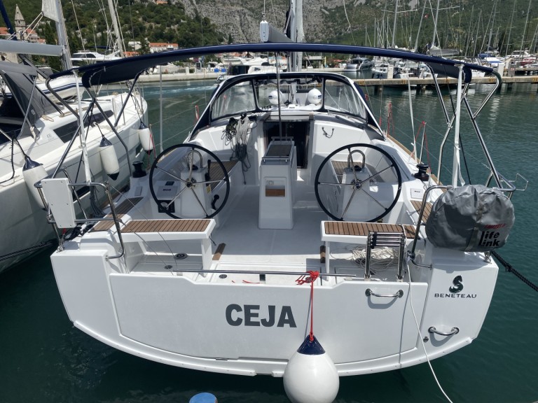 YachtCharter in Dubrovnik - Bénéteau Oceanis 38.1 auf SamBoat