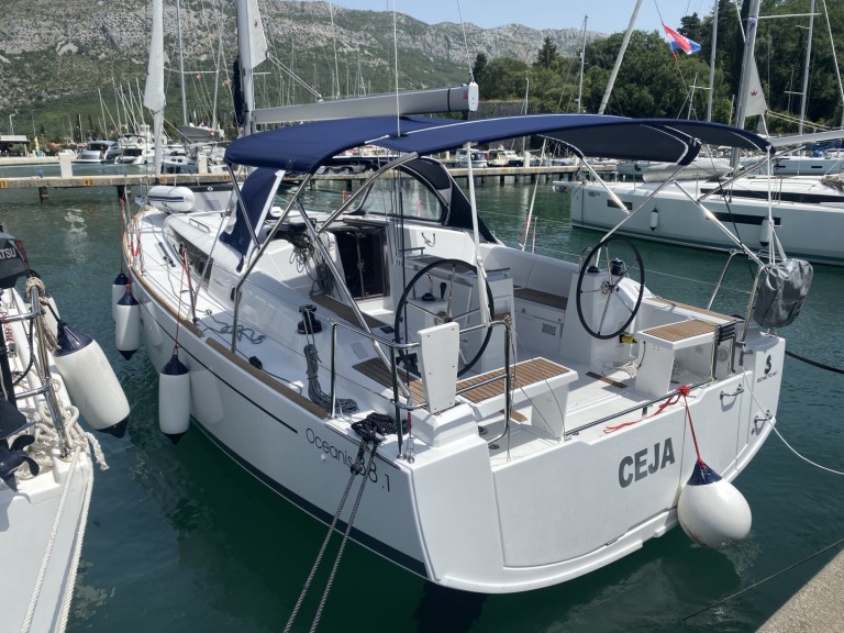 Segelboot mieten in Dubrovnik - Bénéteau Oceanis 38.1