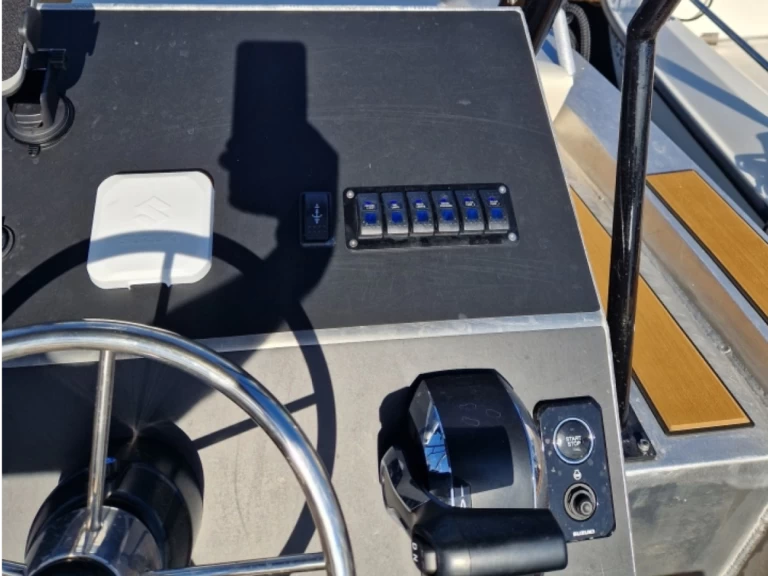 Bootsverleih BravaBoats BA 75 Roses Samboat